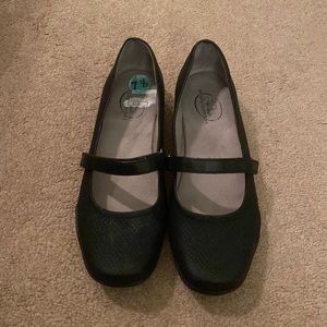 Life stride flats